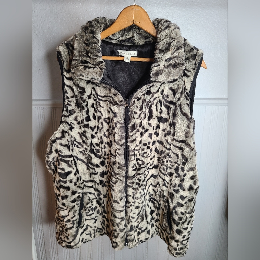 Coldwater Creek snow leopard faux fur zip up vest 1X